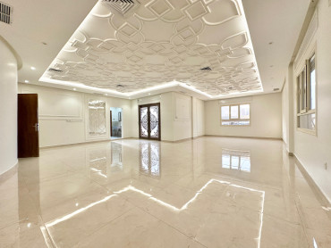 Ground floor four bedroom  for rent in Abufathira