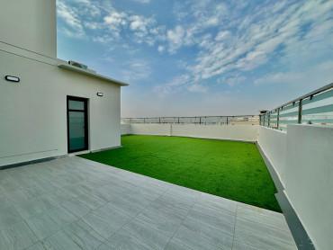 Rooftop three bedrooms floor in Zahra