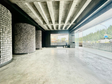 Shop for Rent  in Salmiya (Near Marina Mall)