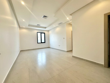 Three bedroom apartment for rent in Rumaithya 