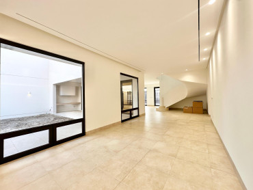 Brand new villa for rent in Abufathira 